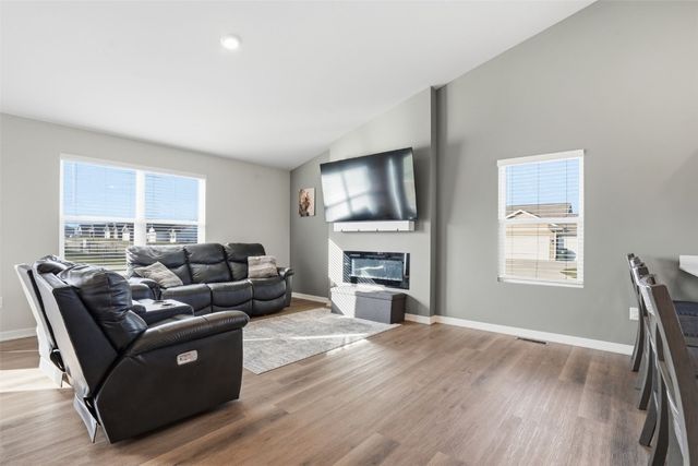 7000 Harlan Eddy Drive SW, Cedar Rapids, IA 52404