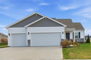 7000 Harlan Eddy Drive SW, Cedar Rapids, IA 52404