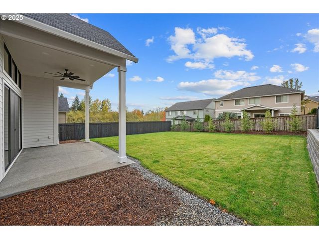 760 N V St, Washougal, WA 98671