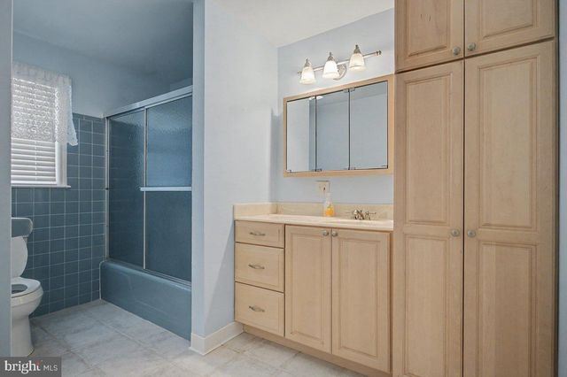 2620 SKYLARK RD, Wilmington, DE 19808