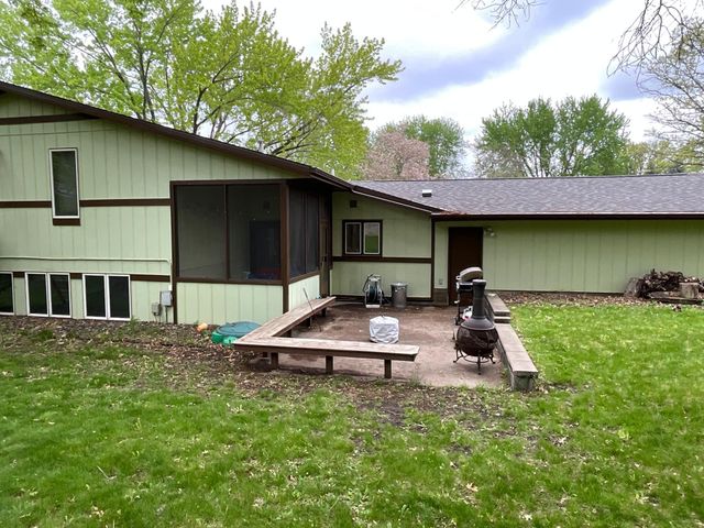 1260 7th Avenue N, Sauk Rapids, MN 56379