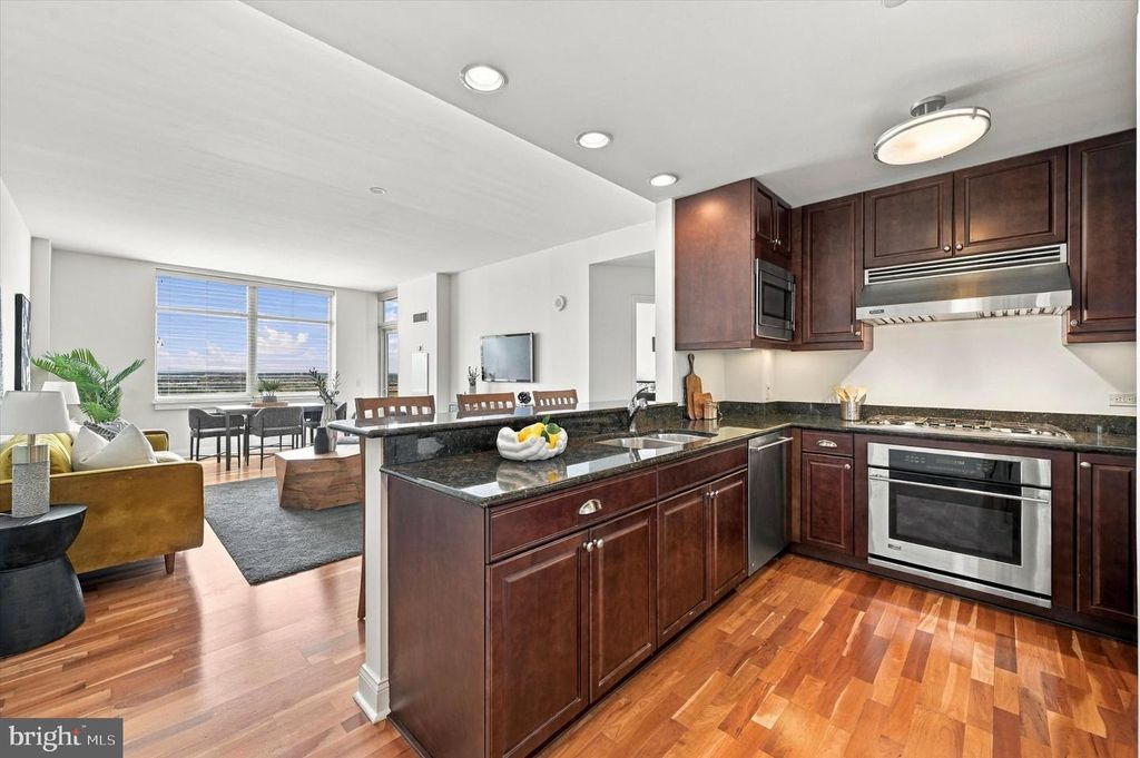 440 S BROAD ST #1604, Philadelphia, PA 19146 — exterior