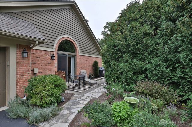 632 Renolda Woods Court, Kettering, OH 45429