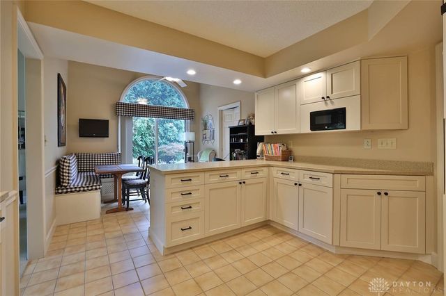 632 Renolda Woods Court, Kettering, OH 45429
