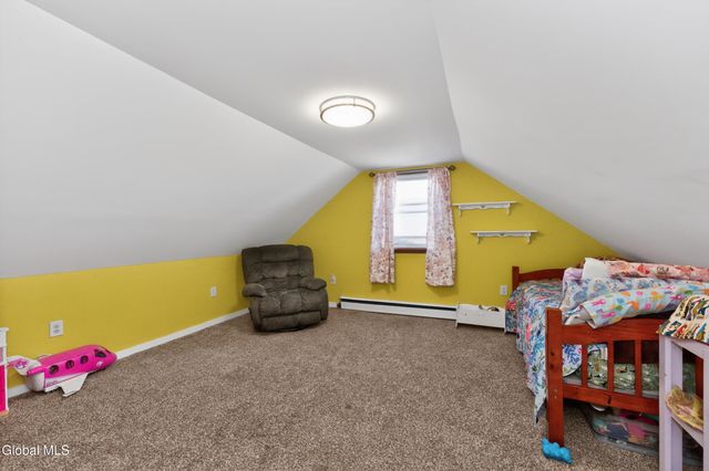25 Woodbine Avenue, Watervliet, NY 12189
