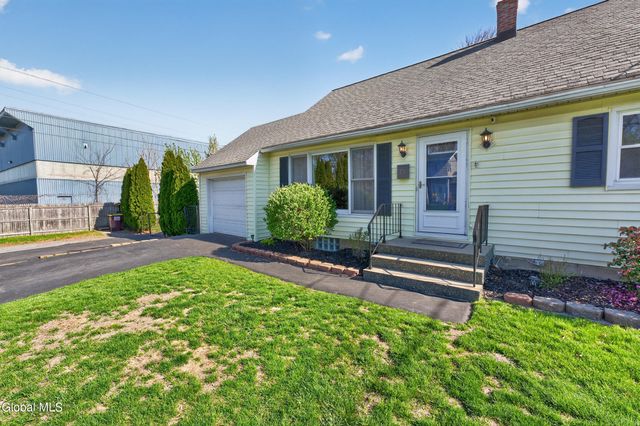 25 Woodbine Avenue, Watervliet, NY 12189