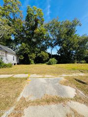316 E Bright Street, Kinston, NC 28504