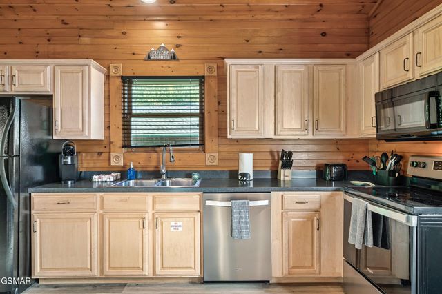 511 Houser Road, Gatlinburg, TN 37738