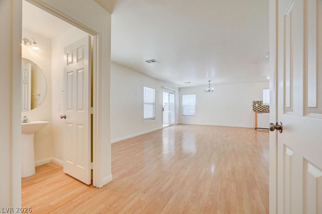 7242 Forefather Street, Las Vegas, NV 89148 — photo 4