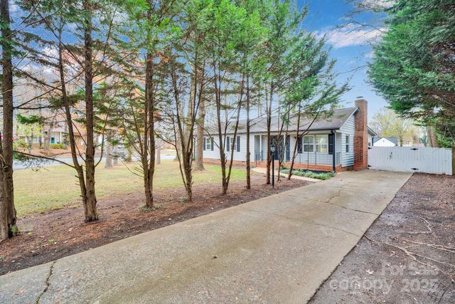 1440 Jodhpur Court, Charlotte, NC 28212