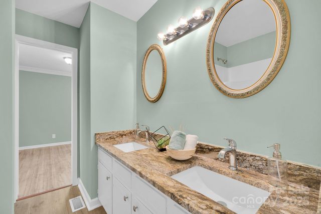 1440 Jodhpur Court, Charlotte, NC 28212