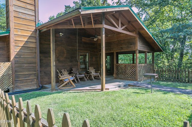 853 Lloyd Huskey Road, Pigeon Forge, TN 37863