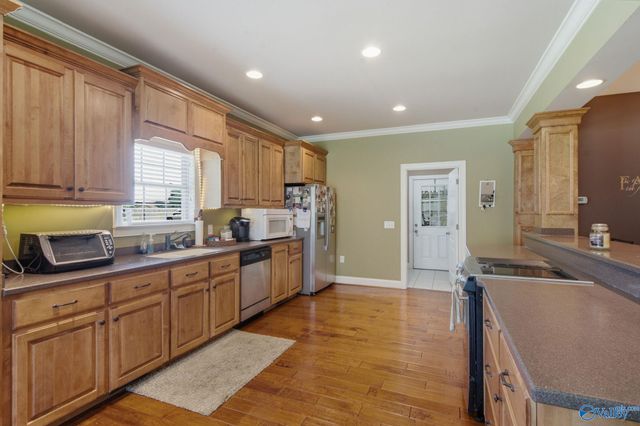 79 Woodbury Lane, Albertville, AL 35951