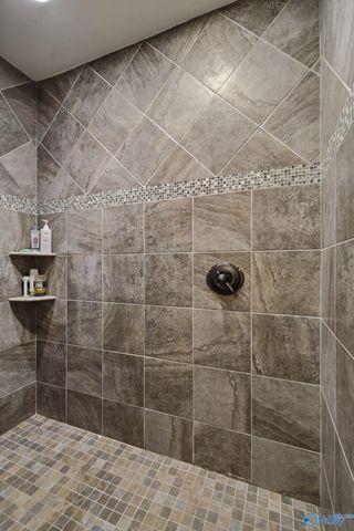79 Woodbury Lane, Albertville, AL 35951