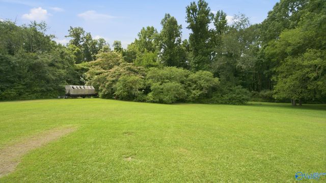 79 Woodbury Lane, Albertville, AL 35951