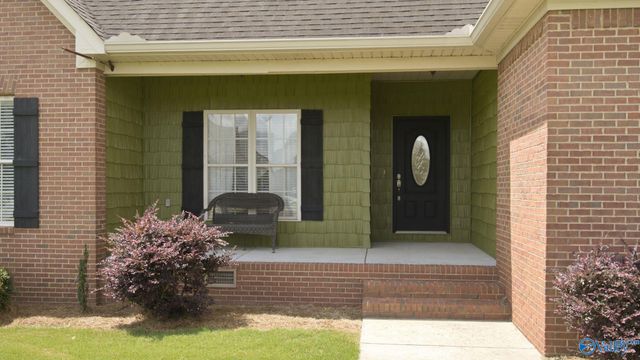 79 Woodbury Lane, Albertville, AL 35951
