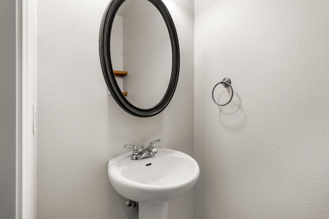 679 Kaitlin Lane, Medford, OR 97501