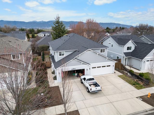 679 Kaitlin Lane, Medford, OR 97501