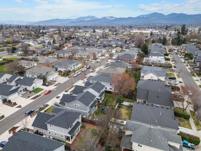 679 Kaitlin Lane, Medford, OR 97501