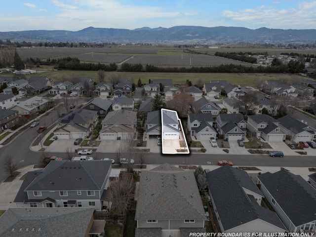 679 Kaitlin Lane, Medford, OR 97501