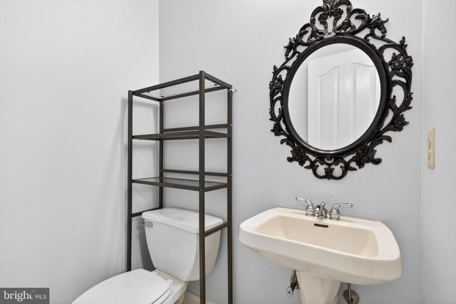 114 WILLIAMSBURG WAY, Lansdale, PA 19446