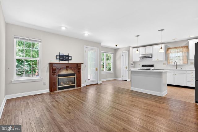 114 WILLIAMSBURG WAY, Lansdale, PA 19446