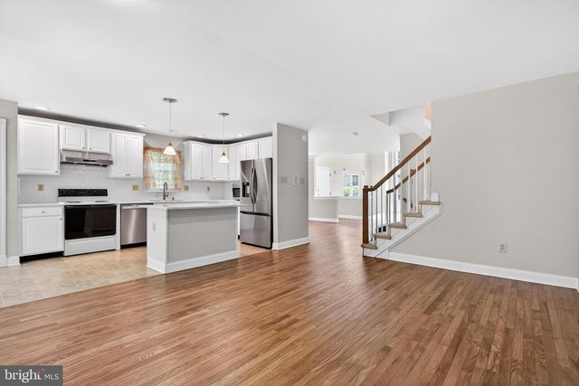 114 WILLIAMSBURG WAY, Lansdale, PA 19446