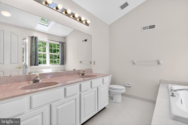 114 WILLIAMSBURG WAY, Lansdale, PA 19446