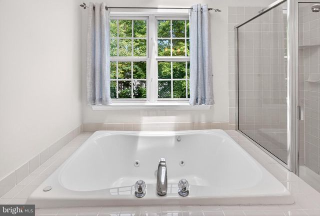114 WILLIAMSBURG WAY, Lansdale, PA 19446