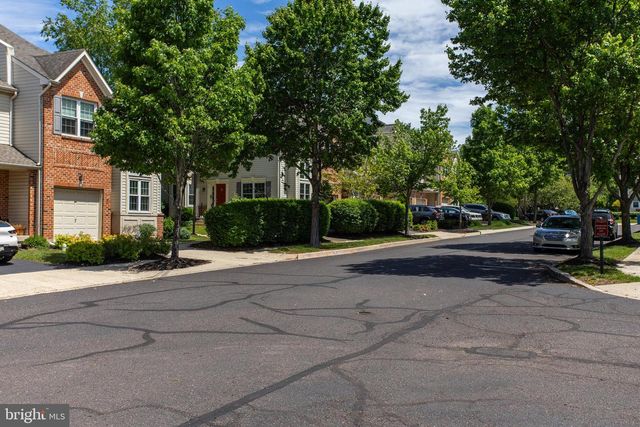 114 WILLIAMSBURG WAY, Lansdale, PA 19446