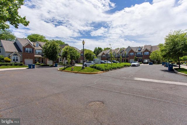 114 WILLIAMSBURG WAY, Lansdale, PA 19446
