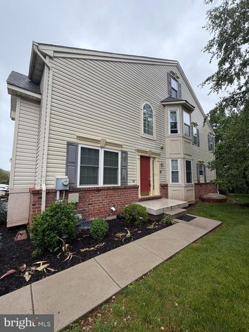 114 WILLIAMSBURG WAY, Lansdale, PA 19446