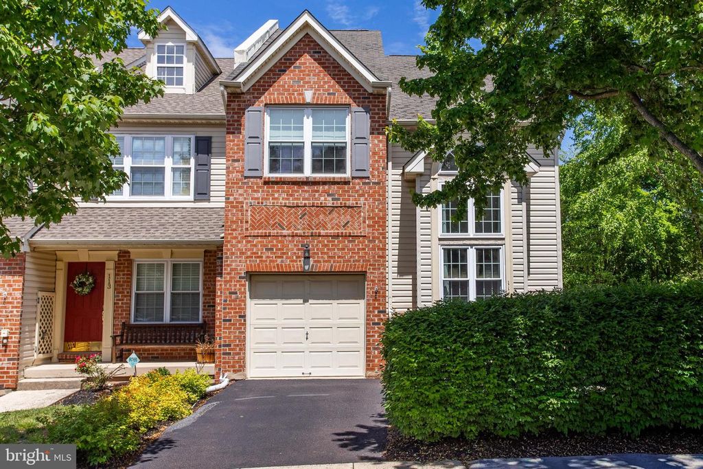 114 WILLIAMSBURG WAY, Lansdale, PA 19446