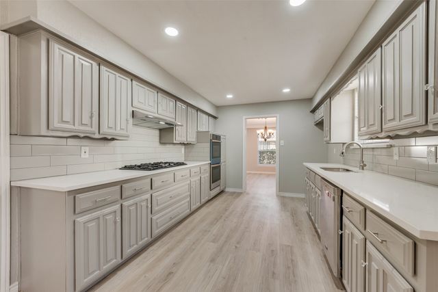 238 Roma Drive, Duncanville, TX 75116