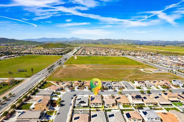 2409 Tulip Dr, Perris, CA 92570