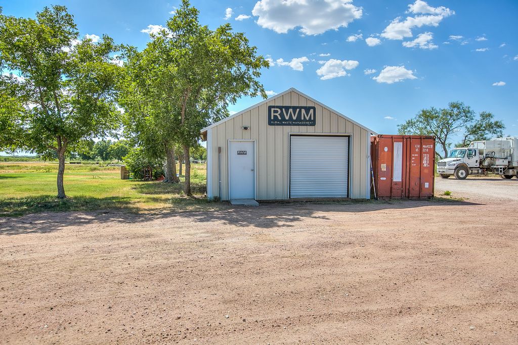 Image 11 of property listing at 4373 Third Road, San Angelo, TX 76905