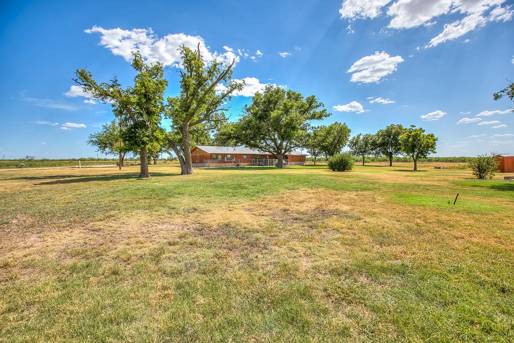 Image 13 of property listing at 4373 Third Road, San Angelo, TX 76905