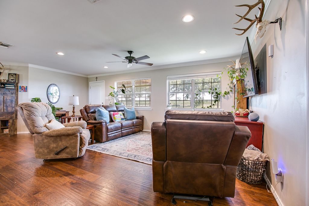 Image 16 of property listing at 4373 Third Road, San Angelo, TX 76905