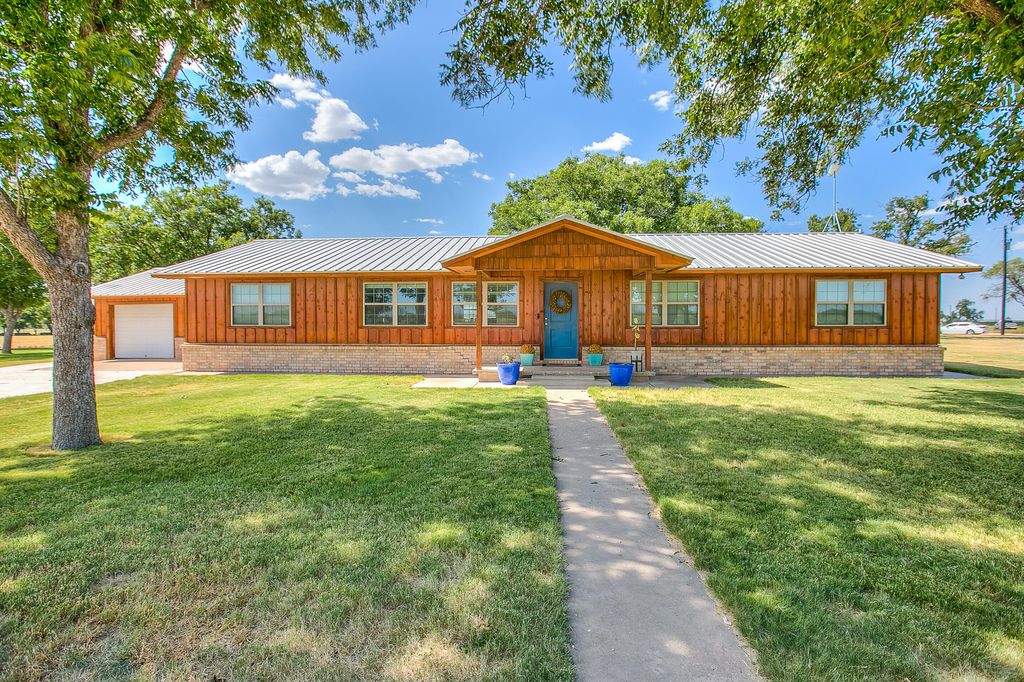 Image 2 of property listing at 4373 Third Road, San Angelo, TX 76905