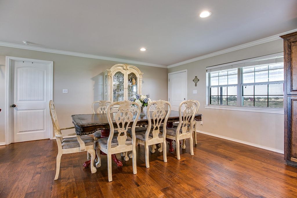 Image 8 of property listing at 4373 Third Road, San Angelo, TX 76905