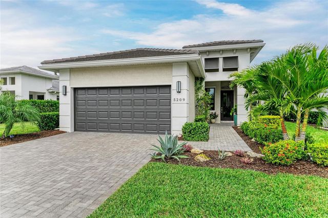 5209 BARNETT CIRCLE, Bradenton, FL 34211