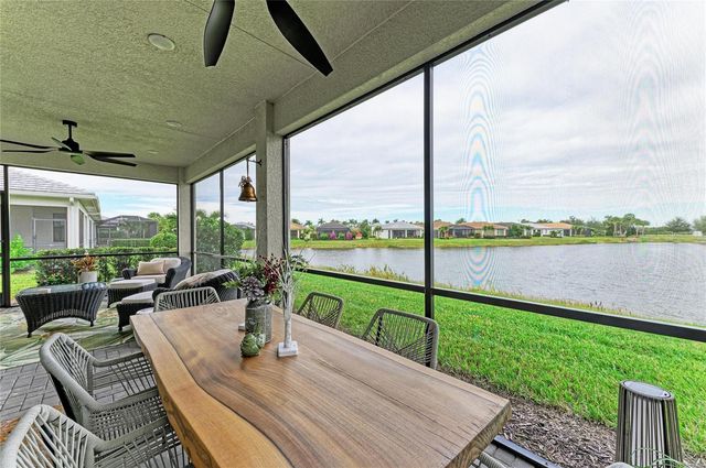 5209 BARNETT CIRCLE, Bradenton, FL 34211