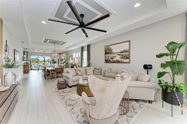 5209 BARNETT CIRCLE, Bradenton, FL 34211