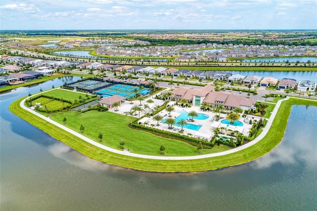 5209 BARNETT CIRCLE, Bradenton, FL 34211