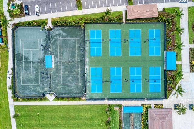 5209 BARNETT CIRCLE, Bradenton, FL 34211