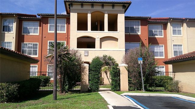 5518 METROWEST BOULEVARD 207, Orlando, FL 32811