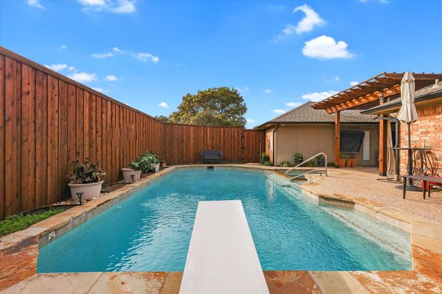 6508 Barfield Drive, Dallas, TX 75252