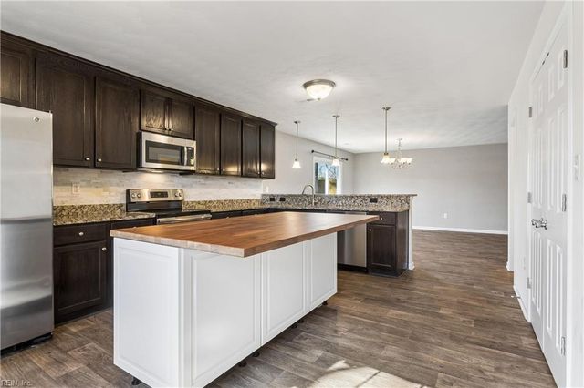 1102 Bethel RD, Chesapeake, VA 23324