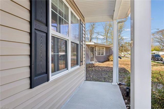 1102 Bethel RD, Chesapeake, VA 23324