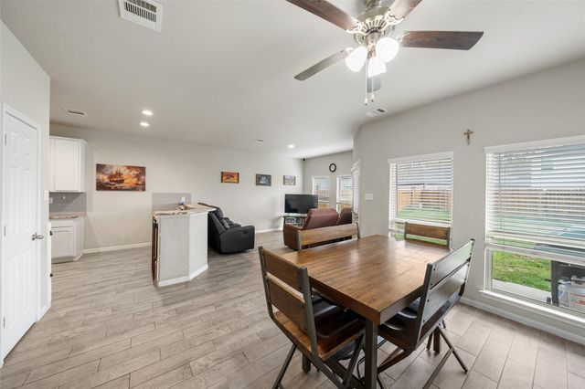 24716 Thornbluff Briar Trail, Houston, TX 77336